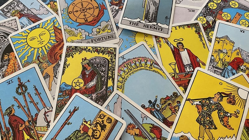 Mystic Tarot Readers